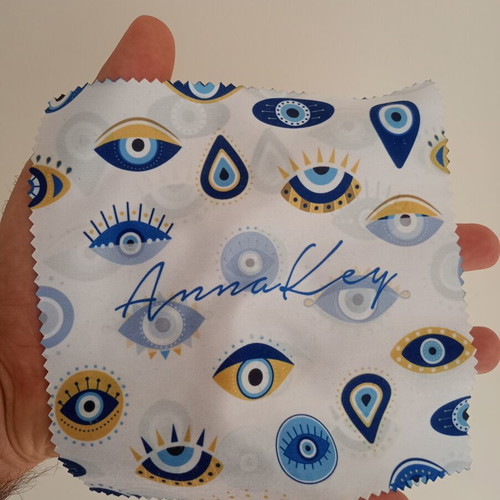 AnnaKey Glasses Cleaning Cloth like new