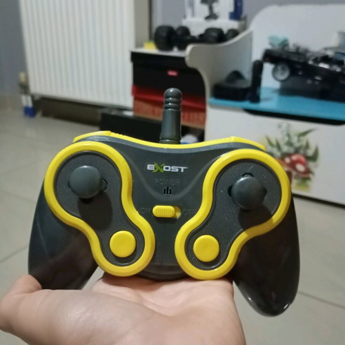 Drift car remote controlled like new
