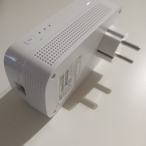 TP-Link powerline adapter TL-PA8010P used, broken