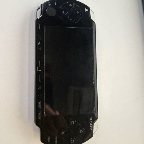 Sony PlayStation Portable PSP 2004 used with 4GB SD and game