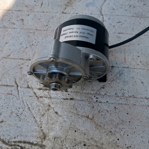 Dc motor 12 V 250 W like new