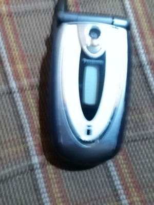 Panasonic P341i mobile phone used for collectors or spare parts