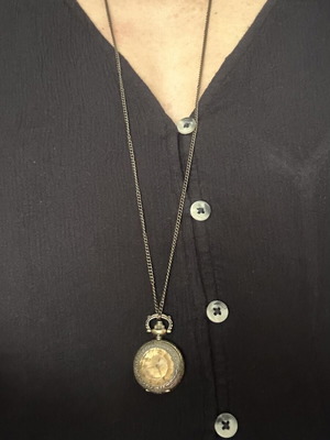 Silver necklace with opening watch used, vintage punk goth style