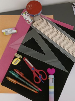 Set of 14 stationery and drawing supplies, mostly new