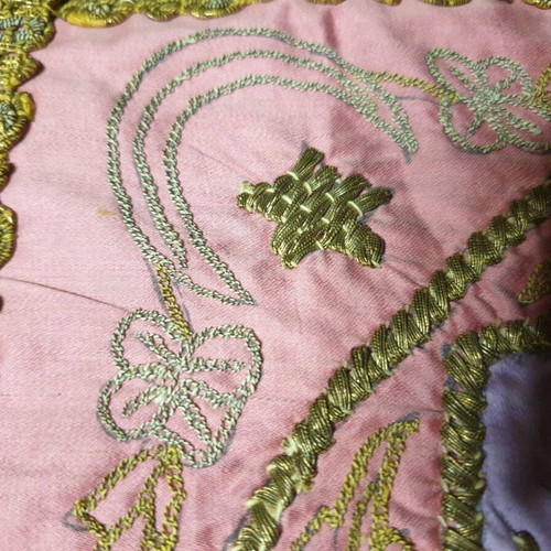Ottoman turban cover used, embroidered with gold thread