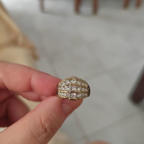 DeAgostini Marilyn Monroe Collectible Ring like new, yellow gold