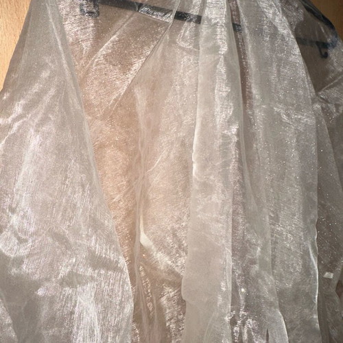 Organza veil like new with satin trim and glitter