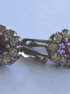 Silver earrings zircon with amethyst used