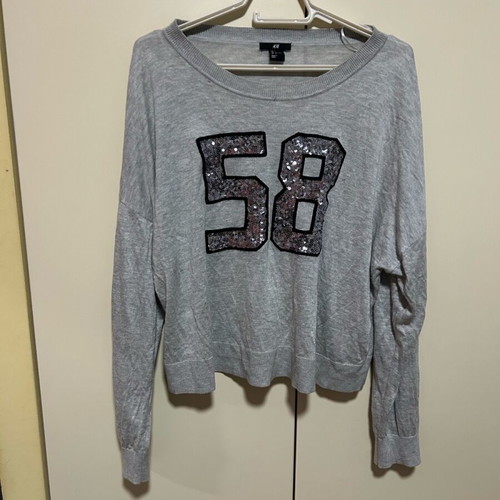 H&M Thin Sweater Grey Like New with Rhinestone Print Size L