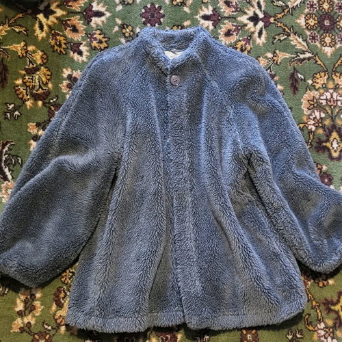 Vintage gray fur coat like new, with pockets and belt loops