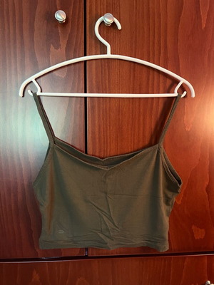 Green top with thin straps like new, size M