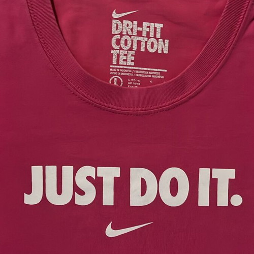 Nike Women T-Shirt magenta pink, Just Do It print, size L, like new