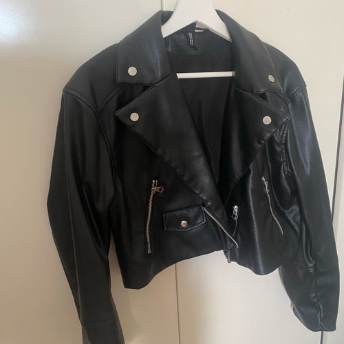 H&M Divided Cropped Faux Leather Biker Jacket like new, black, size S