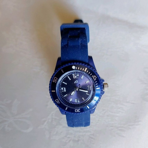 Blue women's watch with silicone strap new