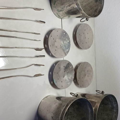 Ice cube set used, all together