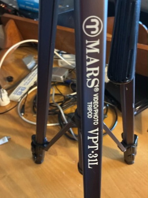 Mars Video/Photo Tripod VPT-31L used, like new