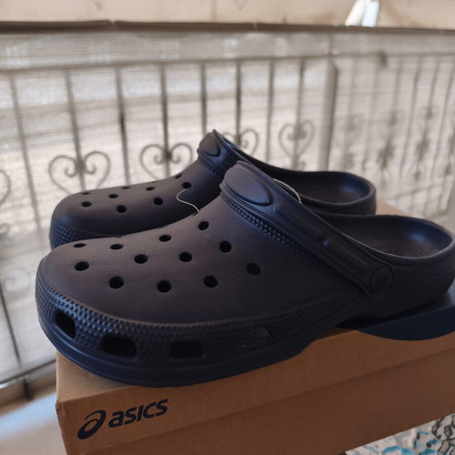 Lightweight non-slip clogs, size 44.5-45, blue