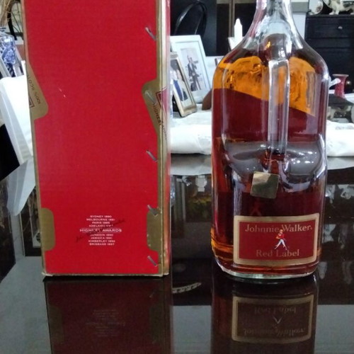 Johnnie Walker Red Label 2L like new, vintage 1970s