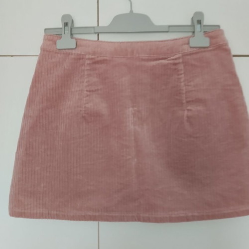 Bershka pink corduroy skirt like new, small medium
