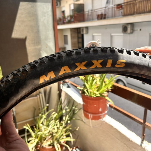 Maxxis Recon Race Tubeless Ready EXO TR bicycle tire used