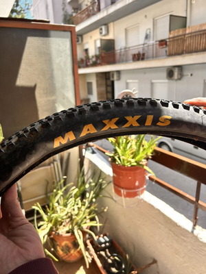 Maxxis Recon Race Tubeless Ready EXO TR bicycle tire used