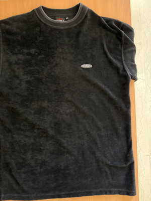 O'Neill Large Black Shirt like new, corduroy texture