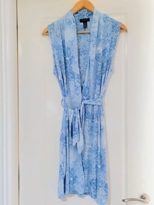 Jones New York wrap dress baby blue elegant size M/L like new