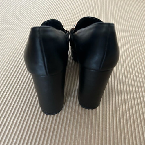 Shein women's shoes size 38 black like new