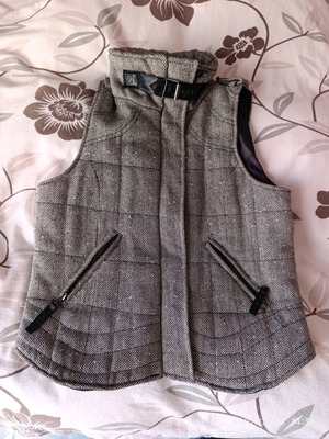 Denim Biston wool sleeveless vest Small like new, gray