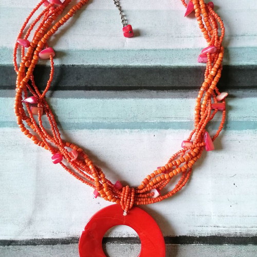 Necklace new with orange shell and beads