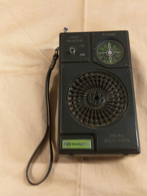 Riviera transistor radio from Hong Kong 1965-1966