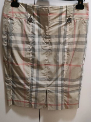 Φούστα Burberry αφορετη, σαν καινούργιο, μαύρο και μπεζ, μέγεθος S