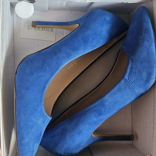 Blue electric pumps size 40 like new