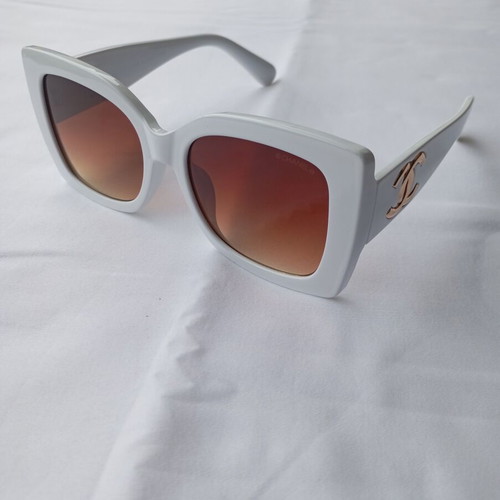 Chanel 5494 women's sunglasses white frame with gold CC like new