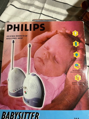 Babysitter baby monitor headphones like new for remote use