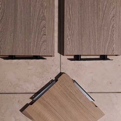 Wall shelves new with hidden support
