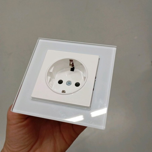 Bassiakos socket new, safety, packaged
