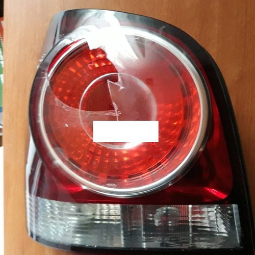 Φανάρι πίσω αριστερό VW Polo μεταχειρισμένο με μικρό σπάσιμο