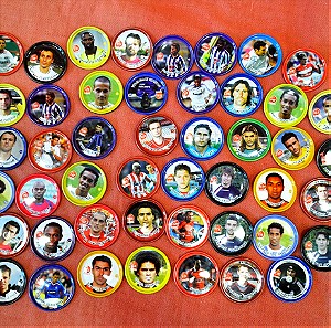 Συλλεκτικές 48 μεταλλικές τάπες ποδοσφαιριστών 2007 με φωτογραφία & ατομικά στοιχεία.