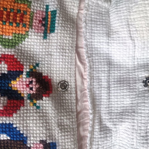 Handmade shoulder bag like new with embroidery and colorful wallet