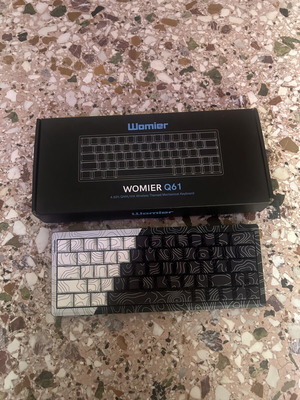 Womier Q61 60% wireless keyboard like new with 50+ RGB combinations