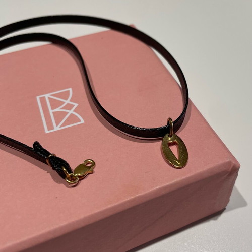 Prinkipo gold choker with heart like new
