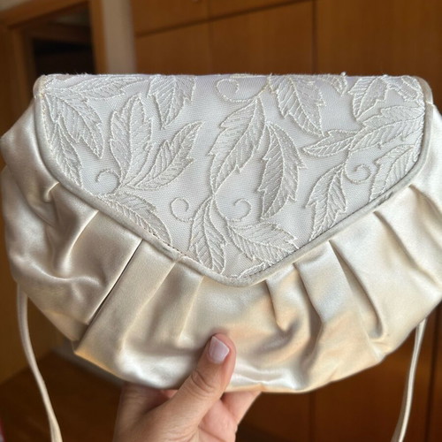 Vintage Stuart Weitzman satin shoulder bag new, white