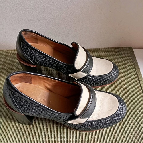 See by Chloe leather shoes used, size 38, black and white
