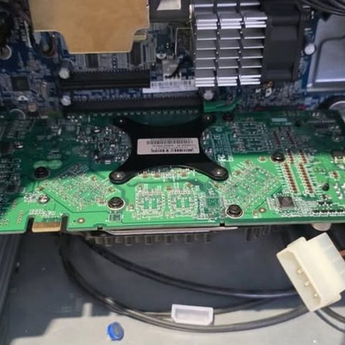 HP Server Z600 used without disks with 6GB RAM