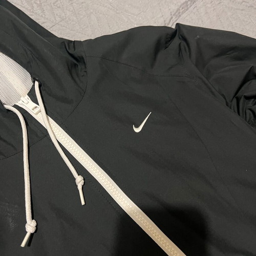 Nike jacket like new, size S, black, slim fit
