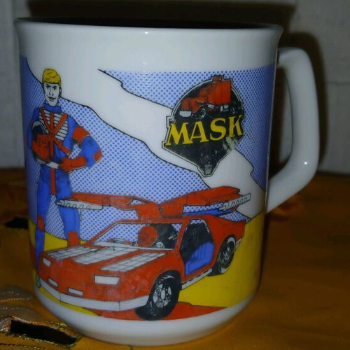 Mask mug used, rare 1980s with crack on handle