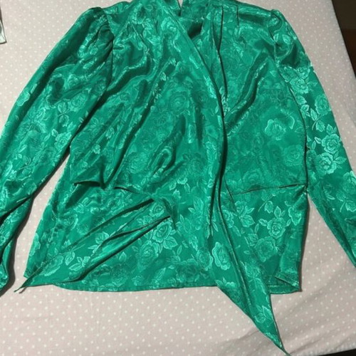 Multifunctional blouse with back button, size L