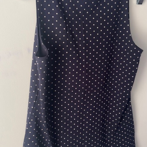 H&M sleeveless top navy with white polka dots like new, size L