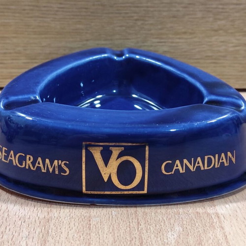 Seagram's V.O. Canadian Whisky ceramic ashtray used